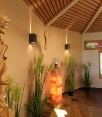 Josefkapelle-innen-1 Schoosleitner Bestattung Garten der Ruhe